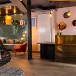 Hotel Maxim Folies