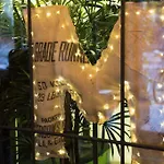 Maxim Folies Hotel 3*