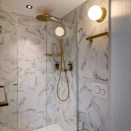 Hotel Maxim Folies Parigi