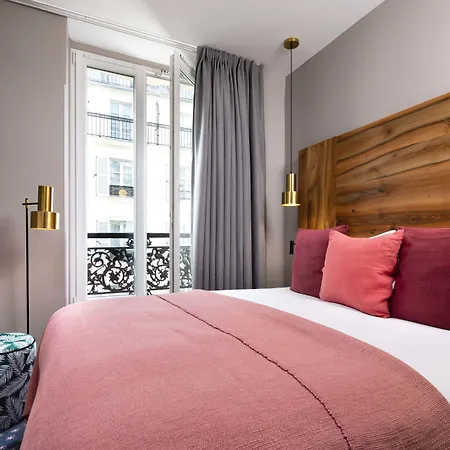 Hotel Maxim Folies Parigi