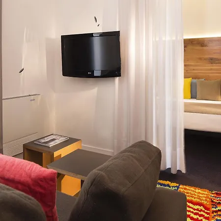 Hotel Maxim Folies Parigi