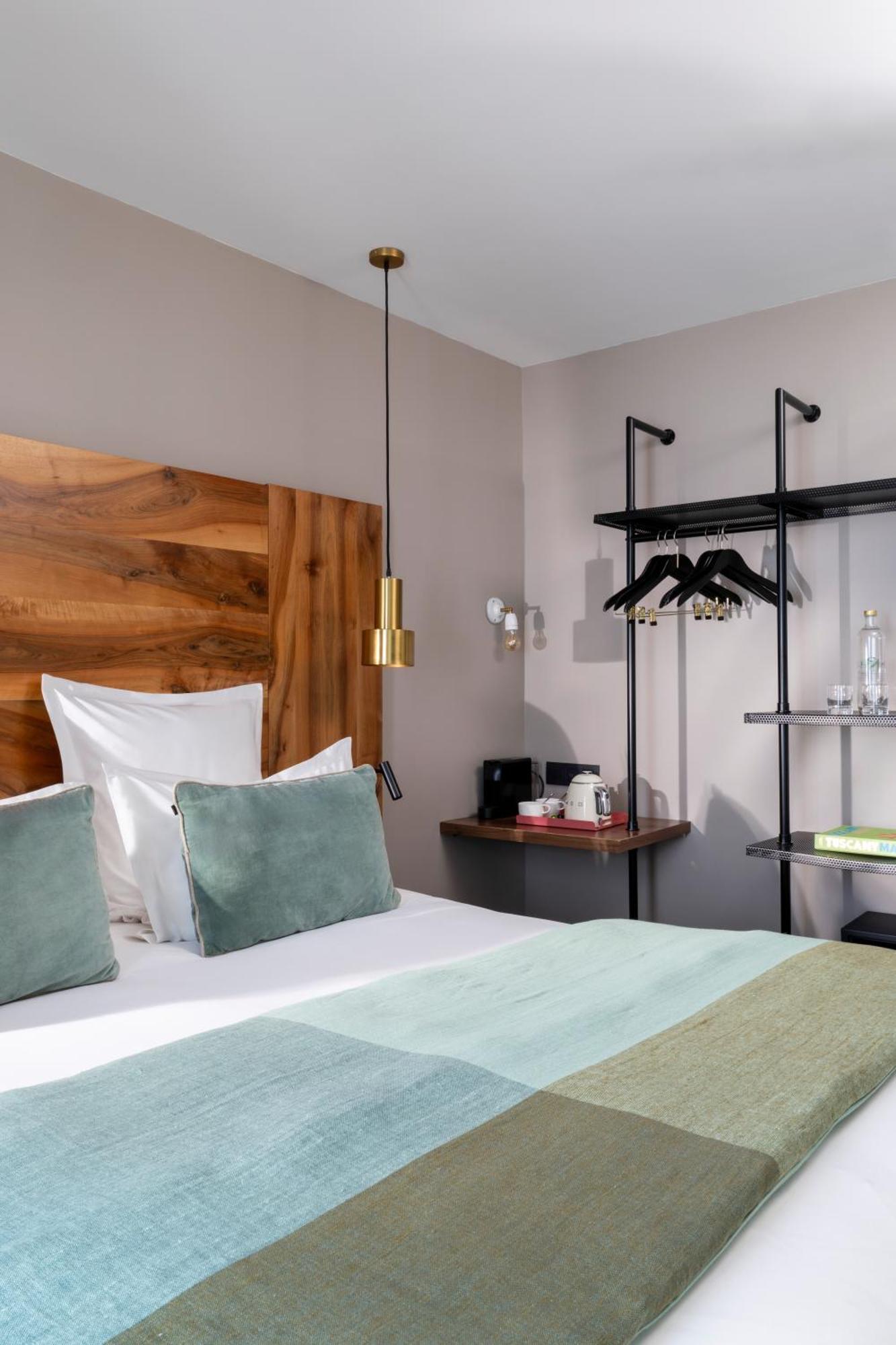 Maxim Folies Hotel 3*