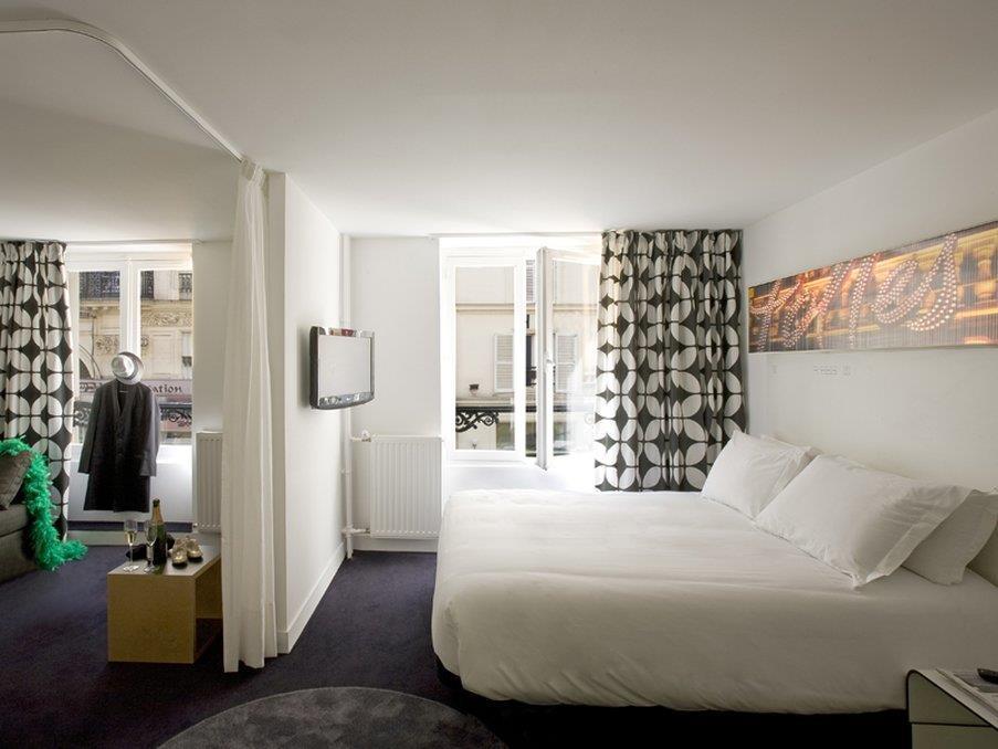 Maxim Folies Hotel 3*