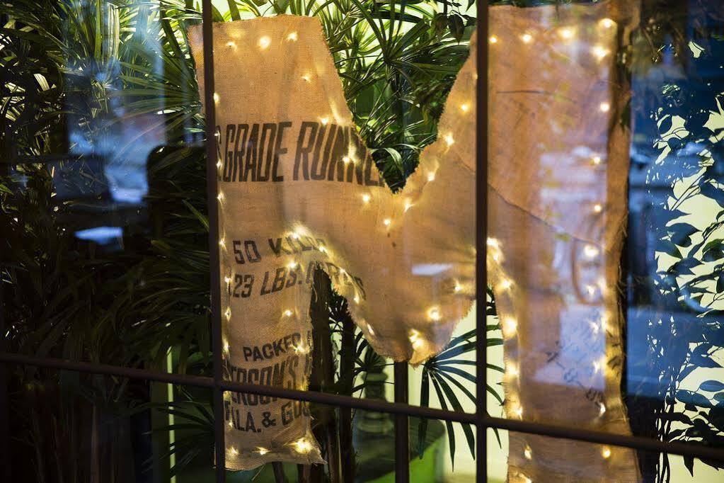 Maxim Folies Hotel 3*